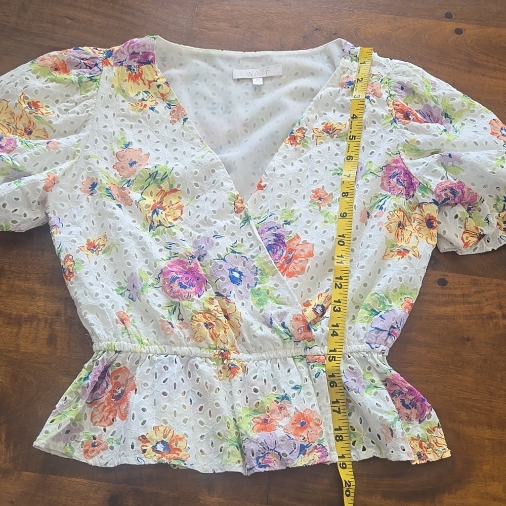 Wayf Floral Eyelet Puff Sleeve Peplum Top Size XS - Picture 8 of 11
